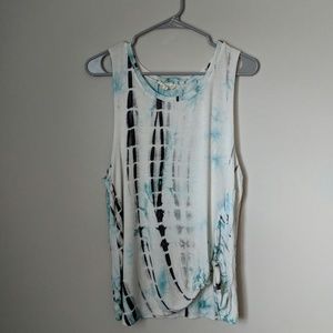 Hem & Thread tie-dye tank